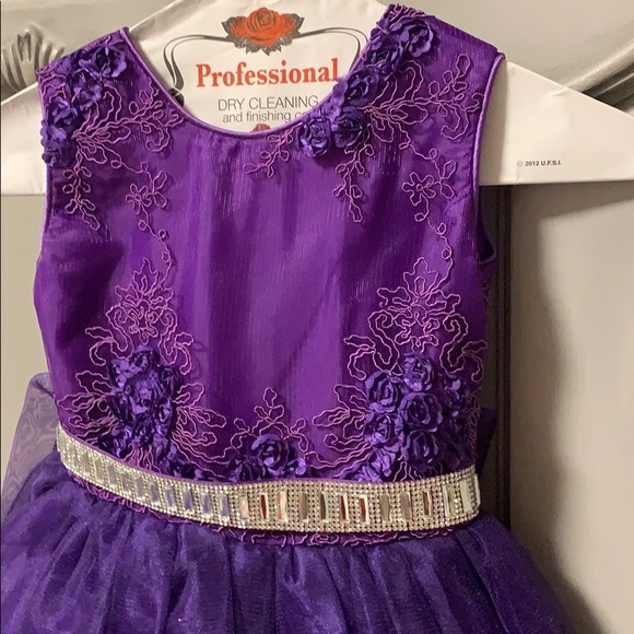 Wedding formal/ Princess Dress - Picture 3 of 5